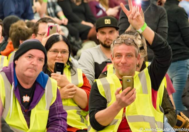 z2b dion a l'air fou2